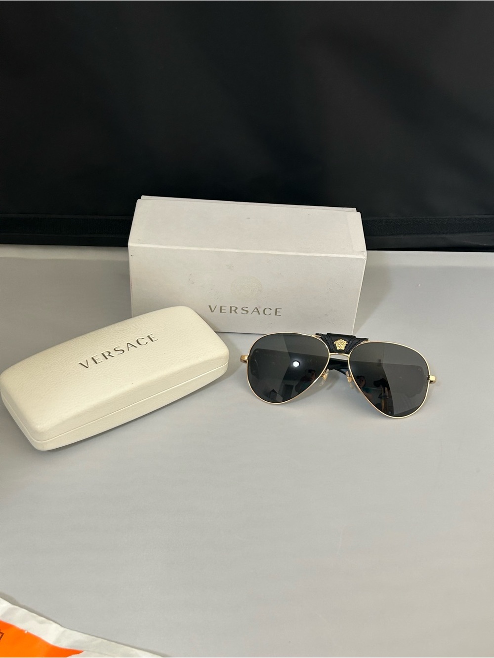 Versace Sunglasses Medusa Hardware Aviator Style Model 2150-Q with Case